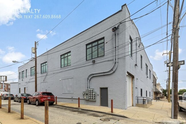 Building Photo - One Bed West Passyunk Luxury Apartment