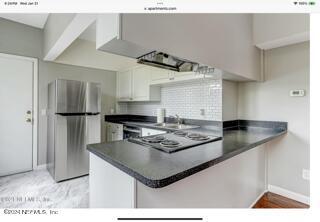 Building Photo - 2545 Oak St