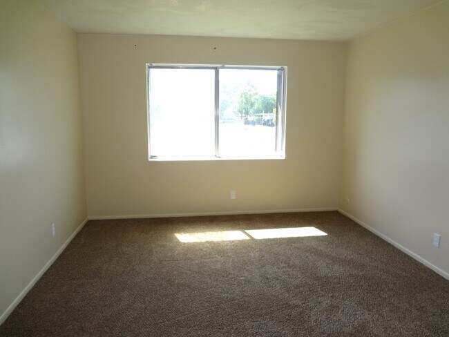 Building Photo - 4642 S Arlington Park Dr