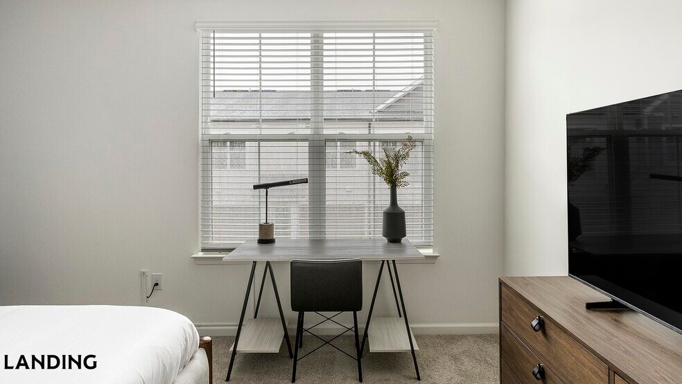 Building Photo - 560 Jack Clift Blvd