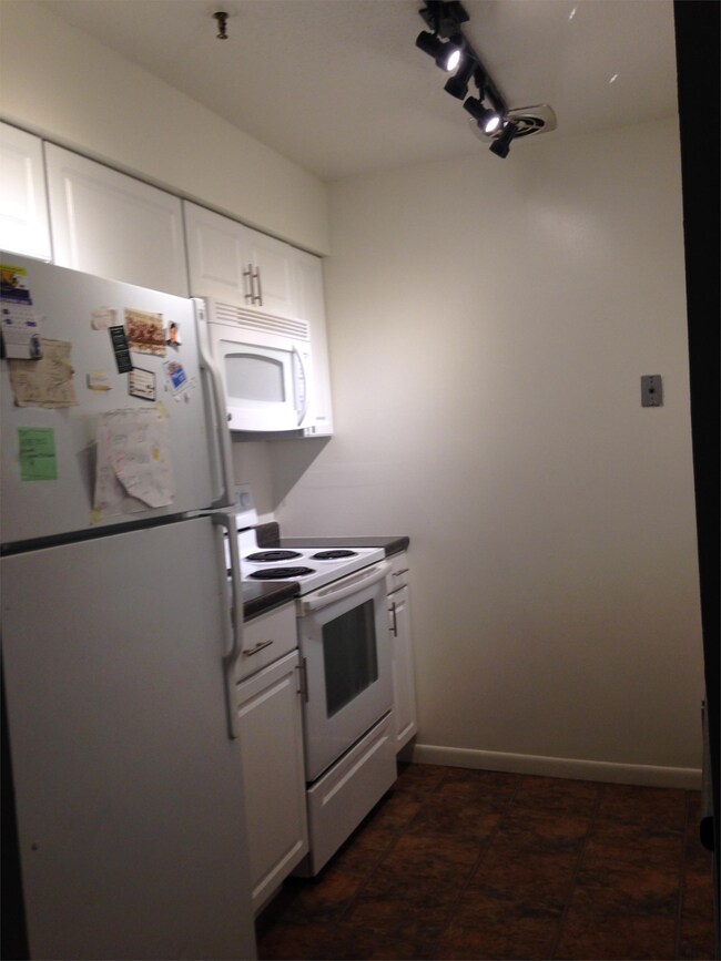 Building Photo - 47 S Williams St