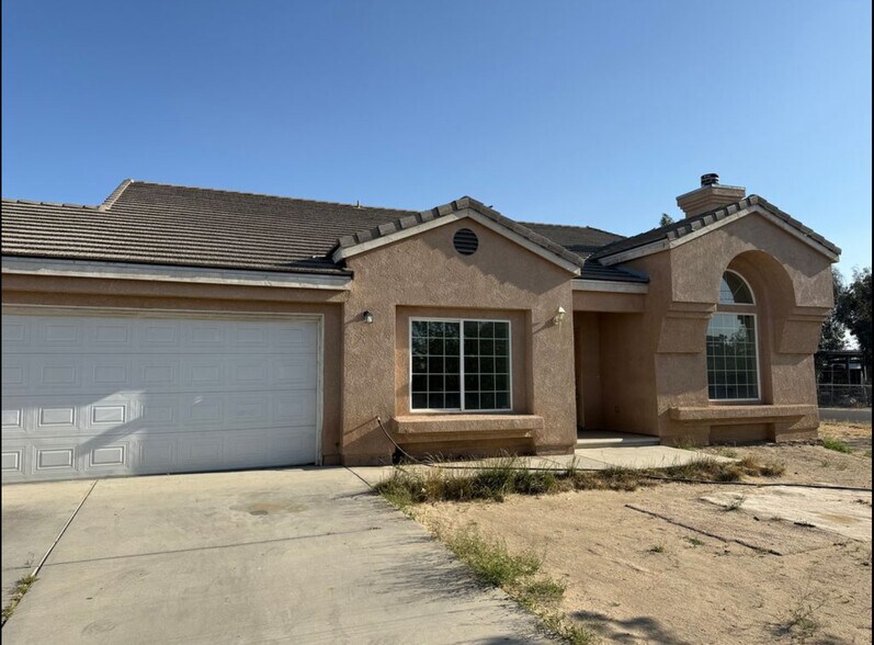 Primary Photo - 10708 E Avenue R4