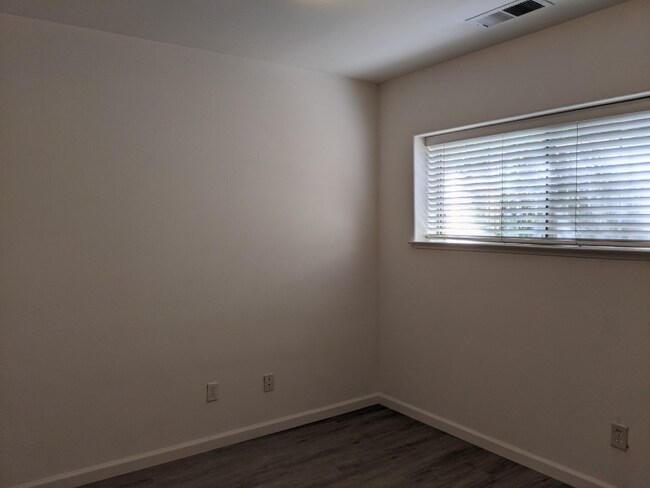 Building Photo - 129 Pacchetti Way