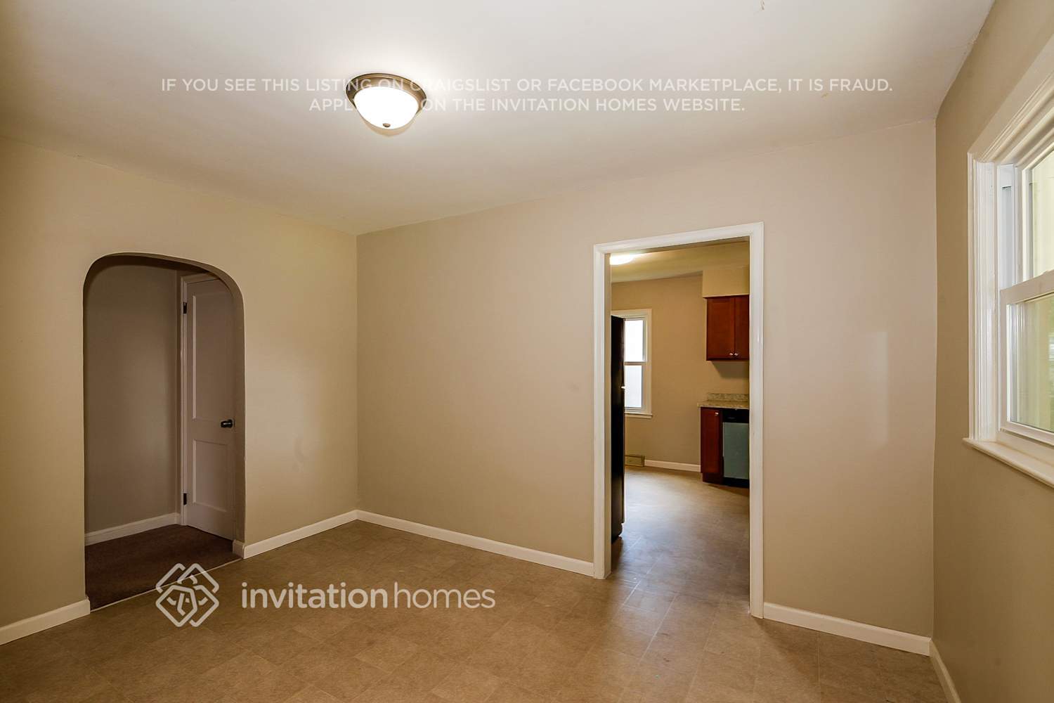 Building Photo - 3940 3rd St NE