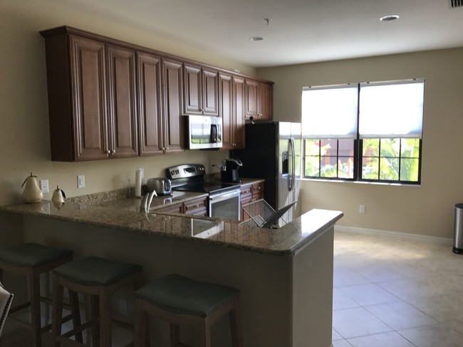 Building Photo - 11758 Izarra Way