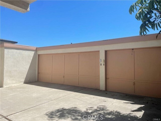 Building Photo - 730 Amigos Way