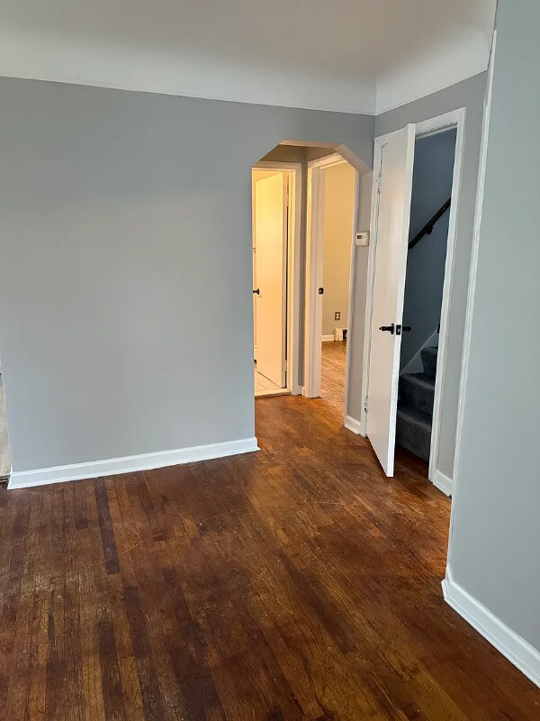 Building Photo - 28243 Schram St