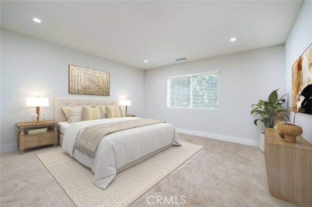 Building Photo - 798 N Amelia Ave