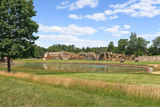 Building Photo - 35 Raynor Dr