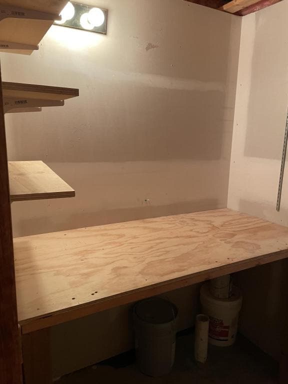 Building Photo - 211 E 22nd St