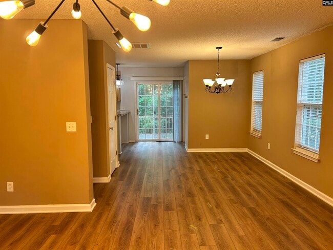Building Photo - 17 Sugar Maple Ct