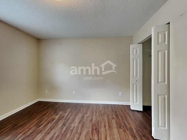 Building Photo - 112 Pope Ln