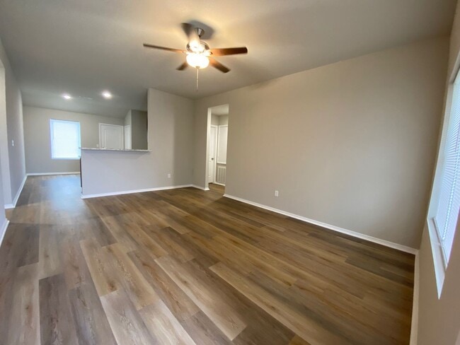 Building Photo - 4520 Olympic Dr