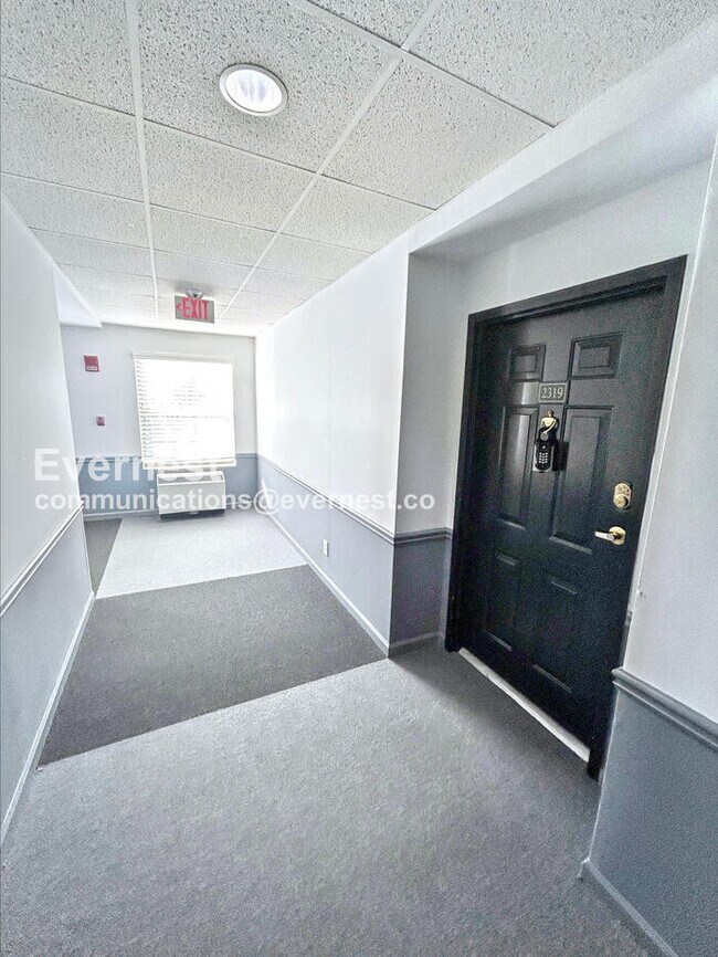 Building Photo - 970 Sidney Marcus Blvd NE