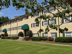 Building Photo - Dodson Courtyard