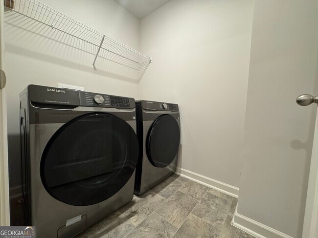 Building Photo - 279 Belmont Dr