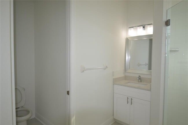 Building Photo - 5732 Biscayne Ct