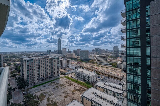 Building Photo - 4521 San Felipe St