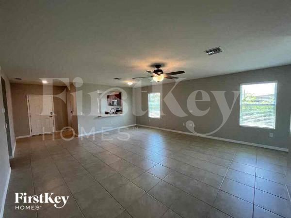 Building Photo - 2800 Zaragoza Ct