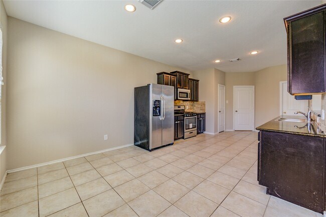 Building Photo - 3634 Goldleaf Trail Dr