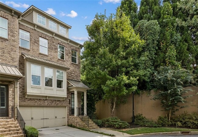 Building Photo - 1285 Linden Ct