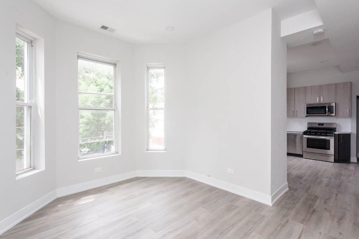 Building Photo - 818 W 18th St