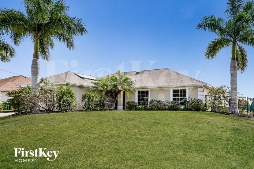 Building Photo - 1003 NW 8th Pl