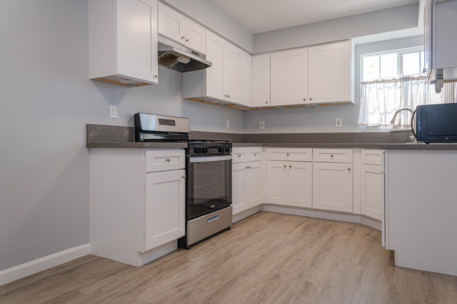 Building Photo - 158 W Del Amo Blvd