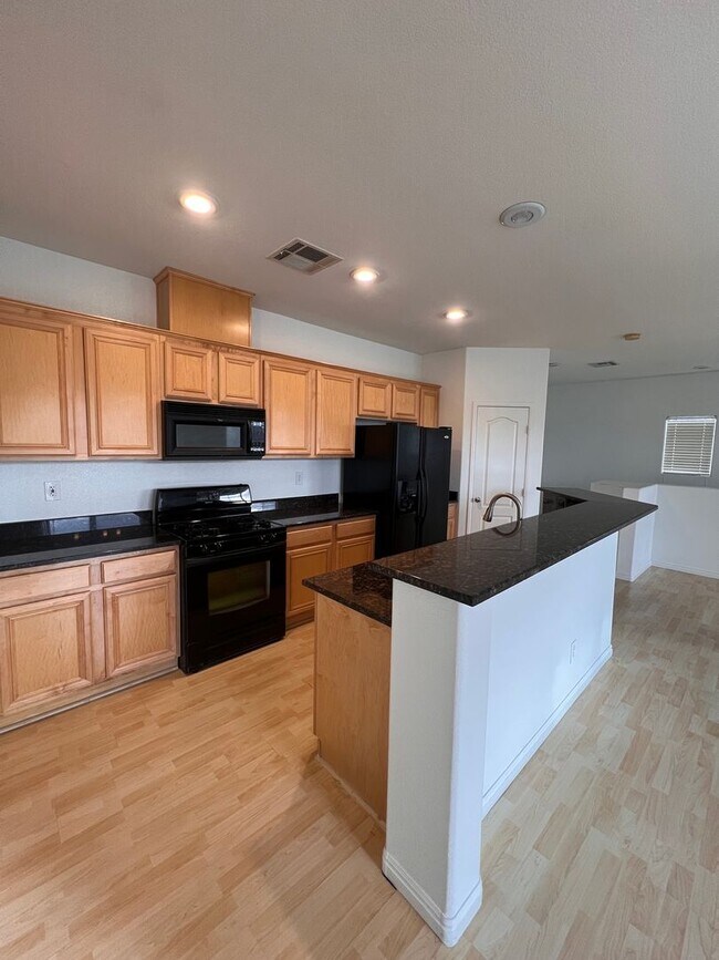 Building Photo - 6255 W Arby Ave