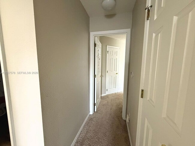 Building Photo - 233 Aldridge Ln