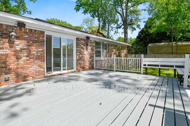 Building Photo - 1641 Falmouth St