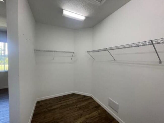 Building Photo - 12885 Trevi Isle