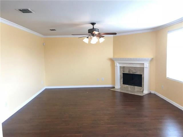Building Photo - 3009 Meadow Bluff Dr