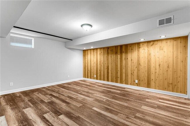 Building Photo - 1200 Chelsey Ln