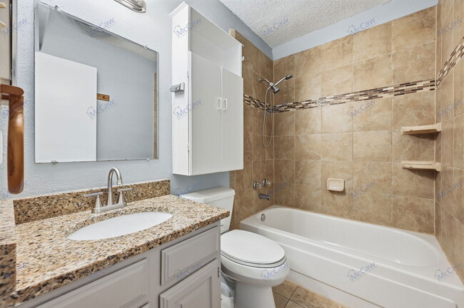 Building Photo - 2602 Burningtree Ct