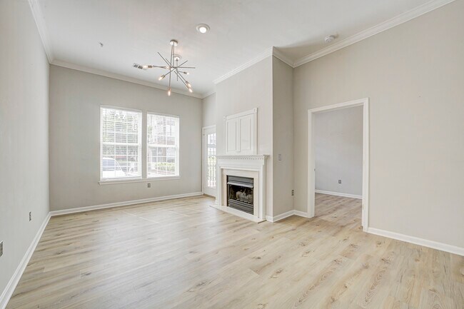 Building Photo - 191 Somervelle St