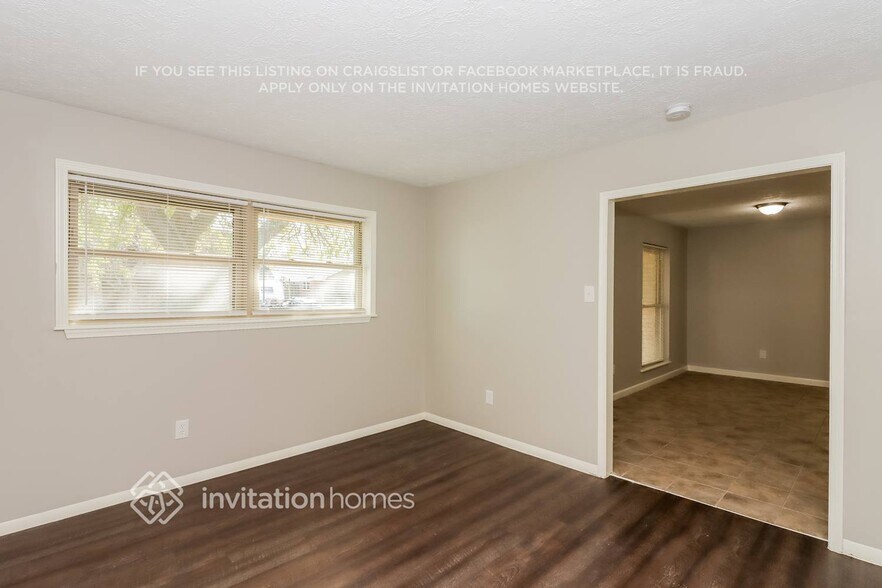 Building Photo - 2104 Yorktown Ct S