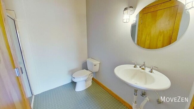 Building Photo - 3205 N Davidson St