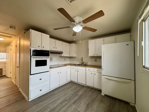 Building Photo - 2 bedroom 1 Bath In Longmont Available NOW!