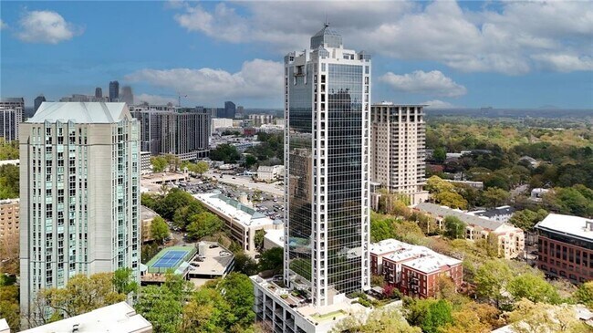 Building Photo - 2828 Peachtree Rd NW