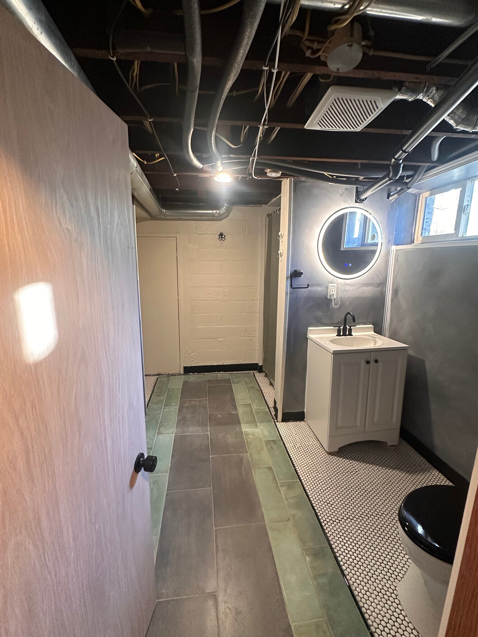 Building Photo - 718 Griggs St N