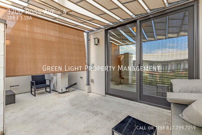 Building Photo - 3200 Ross Ave