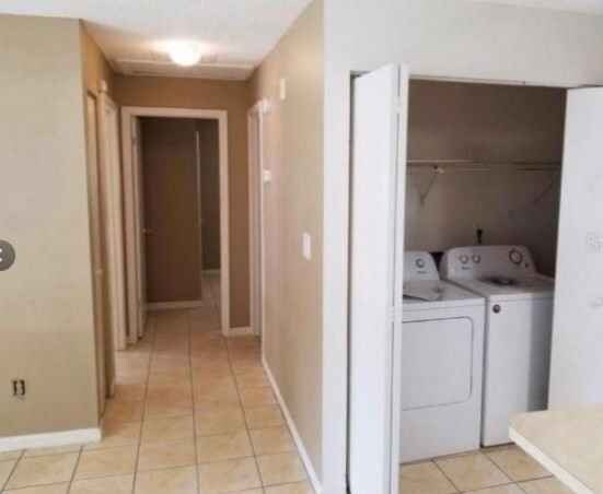 Building Photo - 3721 NE 41st St