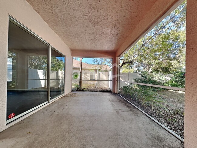 Building Photo - 4004 Water Park Ct