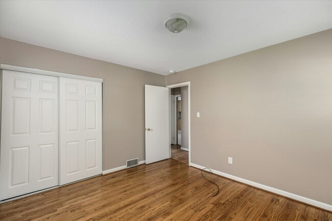 Building Photo - 4410 Rosewold Ave