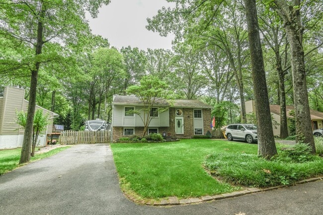 Primary Photo - SFH in Severna Park
