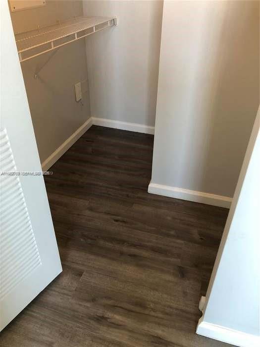 Building Photo - 1919 Van Buren St