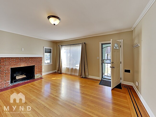 Building Photo - 2700 18th St