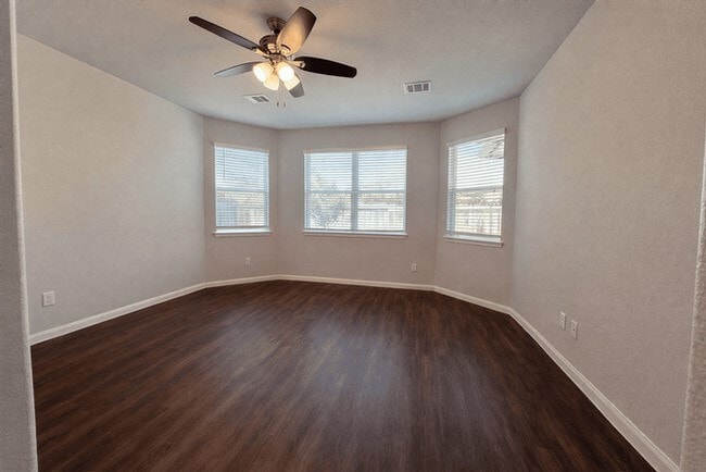 Building Photo - 3515 Cannon Dr