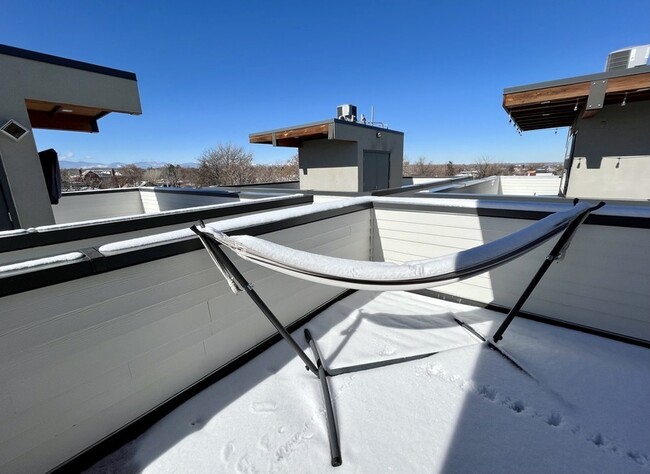 Building Photo - 4176 N Pecos St